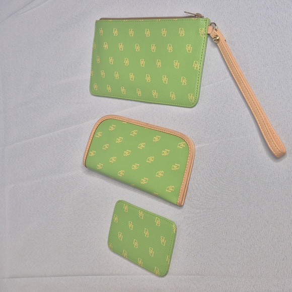 Dooney & Bourke 4pc Set - Picture 5 of 17